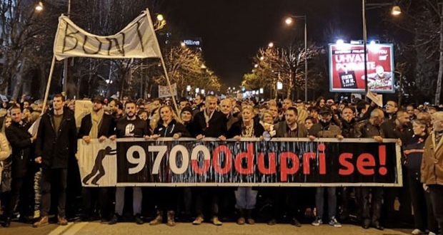 Pomjerena lokacija za subotu: Protest ispred Skupštine u 19 časova
