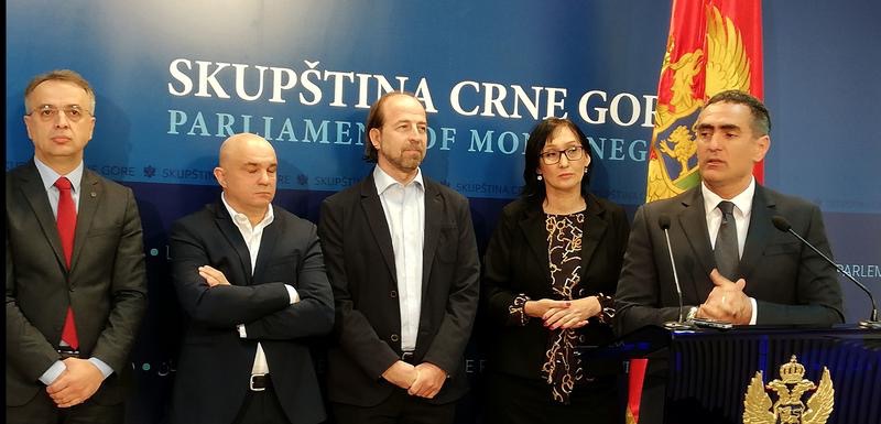 Posebni poslanički klub prerasta u politički savez