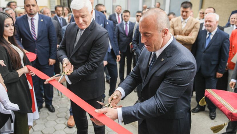 Sramno ponašanje Duška Markovića: Pružiti ruku zločincu, ravno je zločinu koji je on počinio!