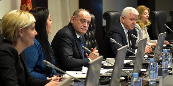 Vlada predlaže povećanje minimalca od 1. jula