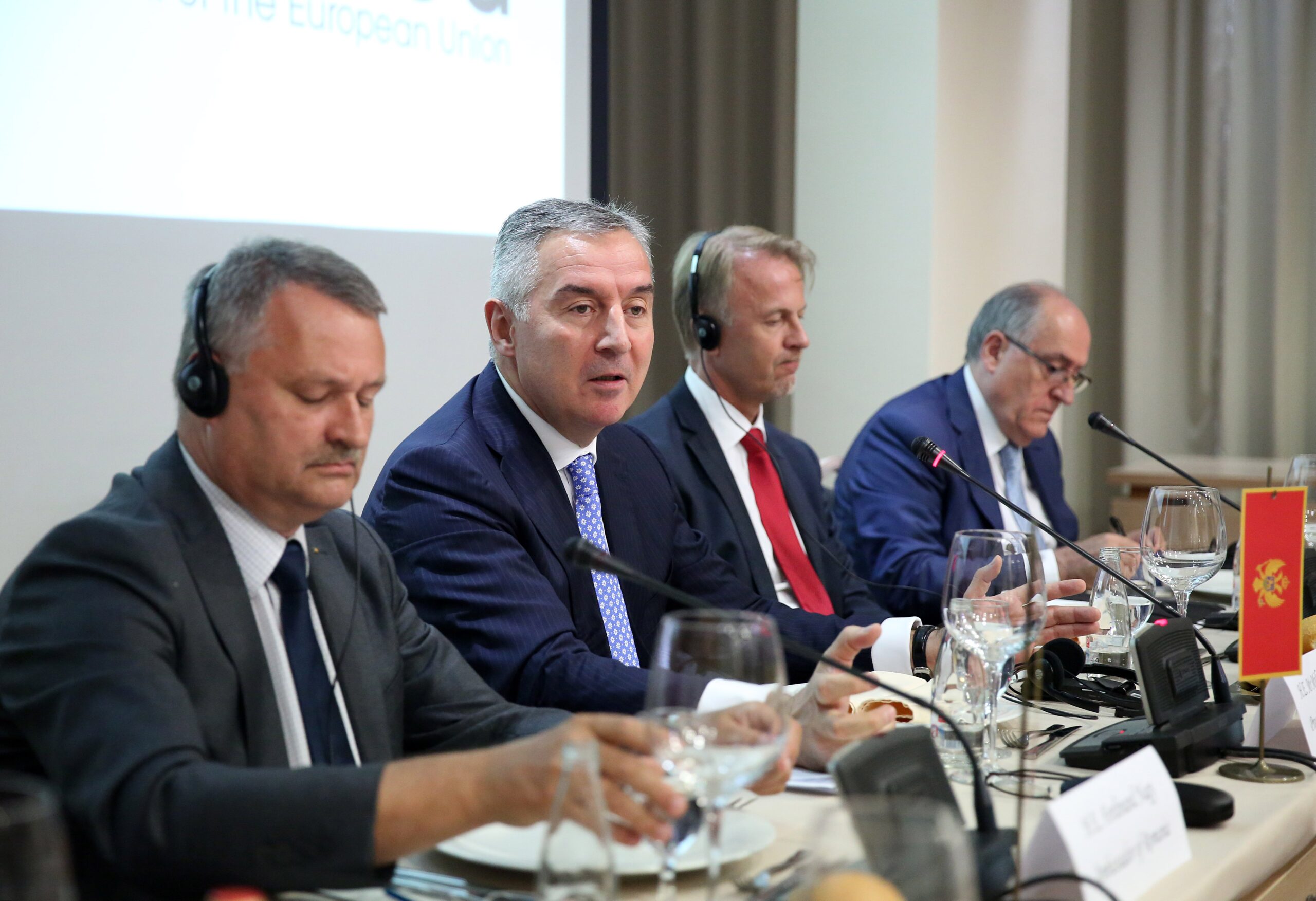 Đukanović: Riješićemo pitanje crkve, beskompromisno ćemo braniti svoje interese