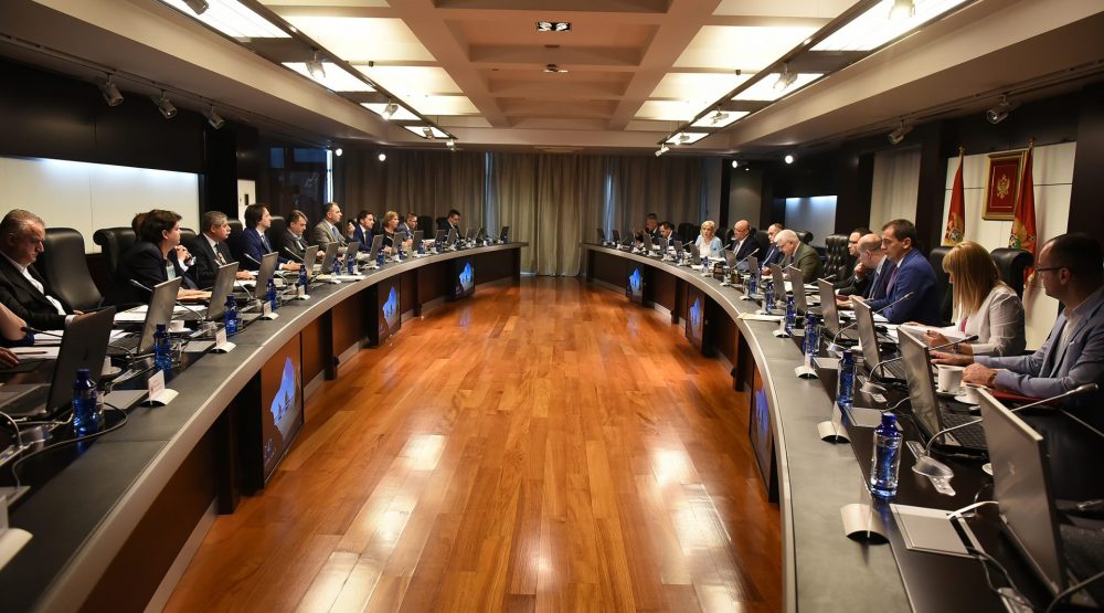 Predstavnici Srba odbili predlog Vujanovića: Bolje da misli o fer izborima