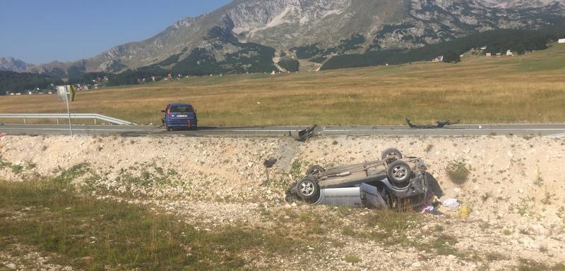 Udes prema Žabljaku: Povrijeđeno pet osoba