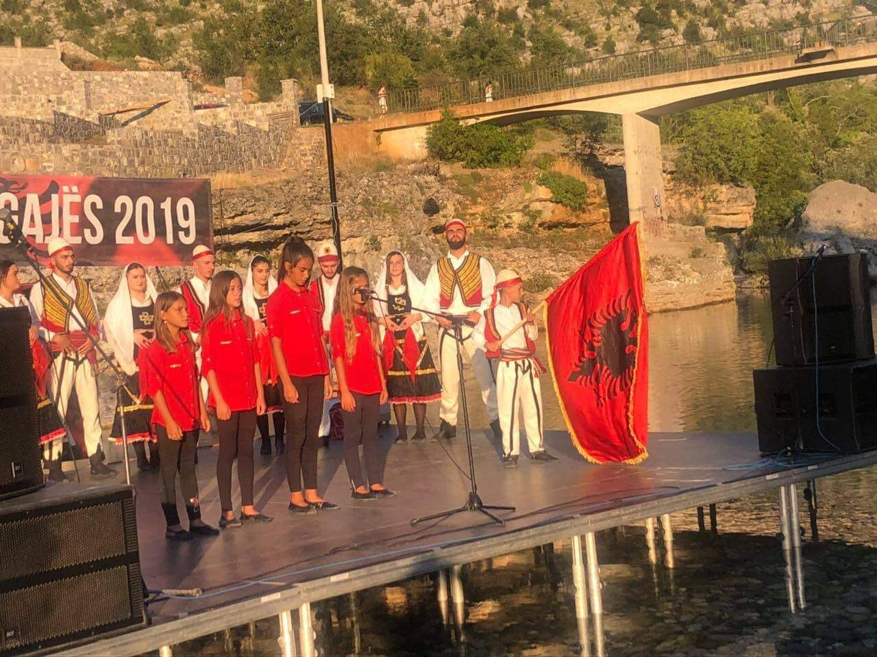 Aljbin Kurti u Tuzima, režim ćuti: Albanske zastave i projekat velike Albanije na pragu Podgorice!