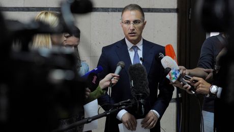 Stefanović: Nema odlaganja izbora, to je ustavno nemoguće