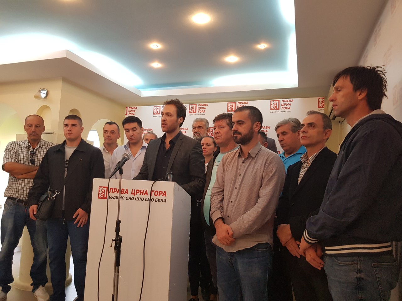 Milačić nakon izlaska iz pritvora: Možete nam slomiti prst, ali kičmu nećete