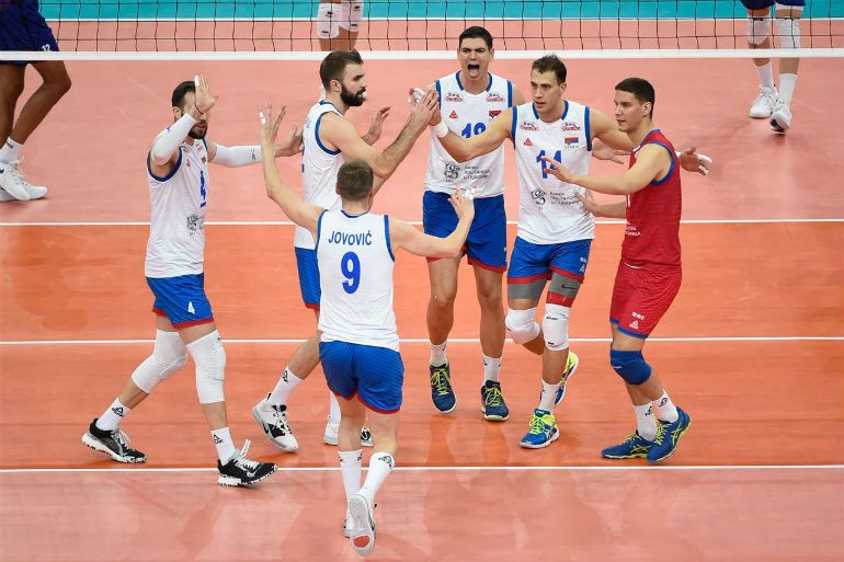 Svemirska odbojka naših momaka: Srbija ide po zlato, razbijena Francuska!