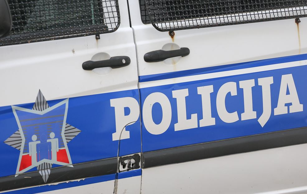 Potraga za švercerima: Kod Cijevne pronađeno 97 kila droge
