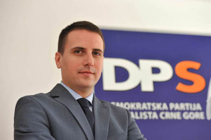 Krenulo poltronisanje pred Kongres: Vešović navija da Milo i dalje vodi DPS