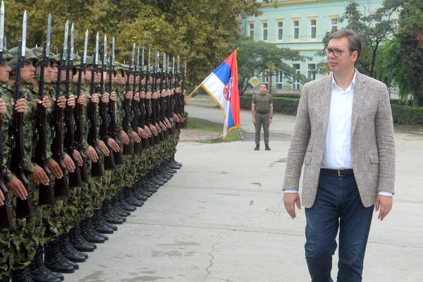 Vučić o izborima na KiM: Stranci pokušali da potplate protivnike Srpske liste za kandidaturu!