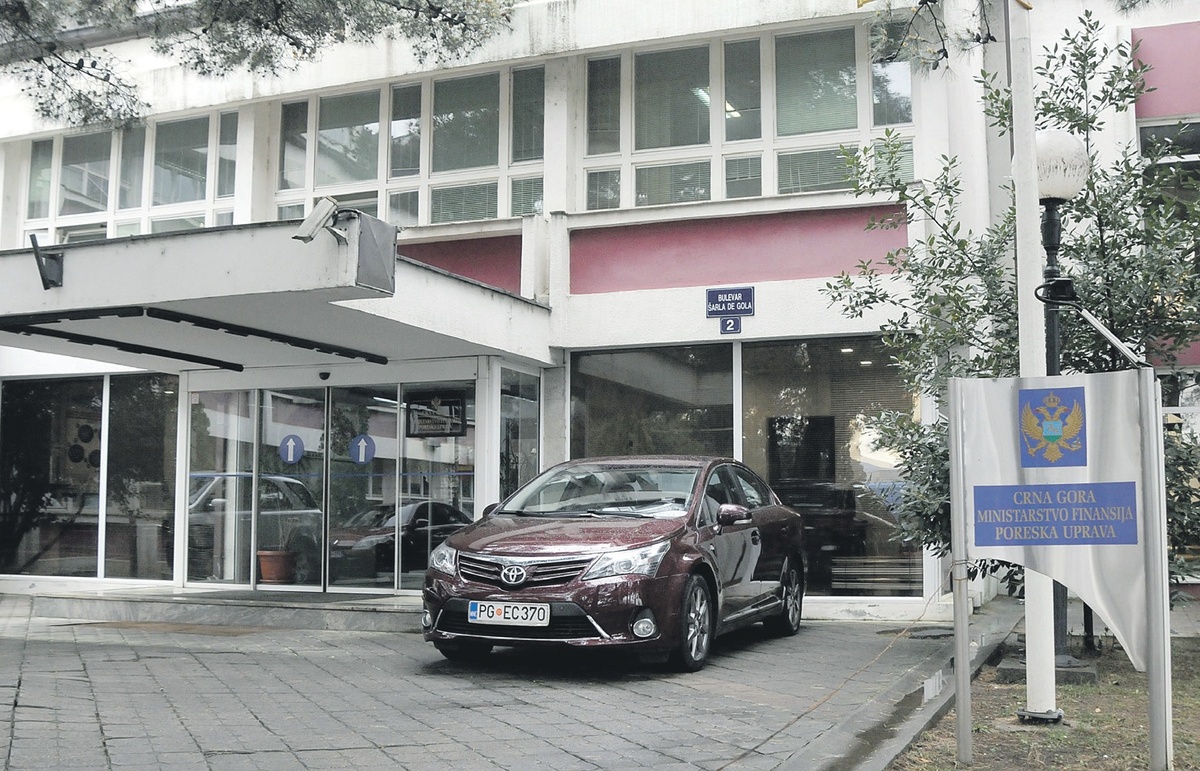 Borba saznaje u SDT-u: Pokrenuta istraga protiv više službenika Poreske uprave zbog malverzacija!