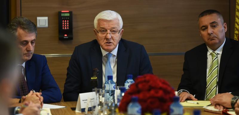 Premijer poručio kriminalcima: Da svi osim kriminalaca u Crnoj Gori žive spokojno
