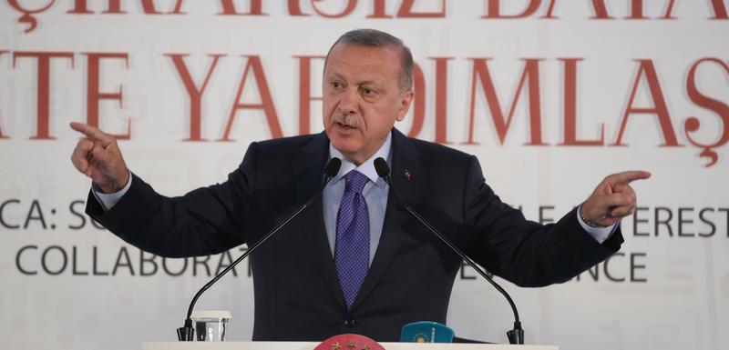 Erdogan prijeti Kurdima da će im „smrskati glave“ ako se ne povuku