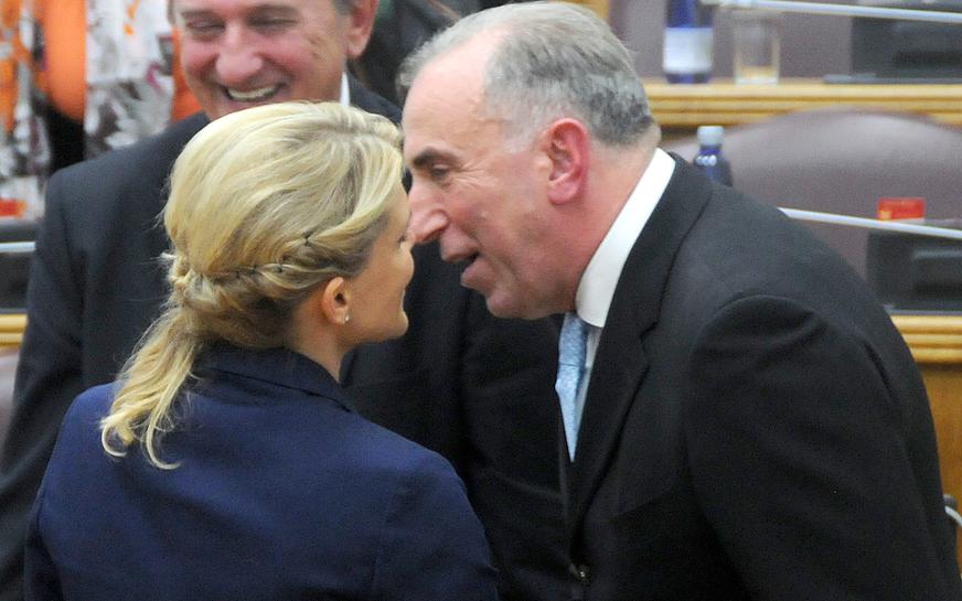 Partija iznad porodice: Draginja šerovala izjavu svog kolege da bi Ivica trebao da podnese ostavku!