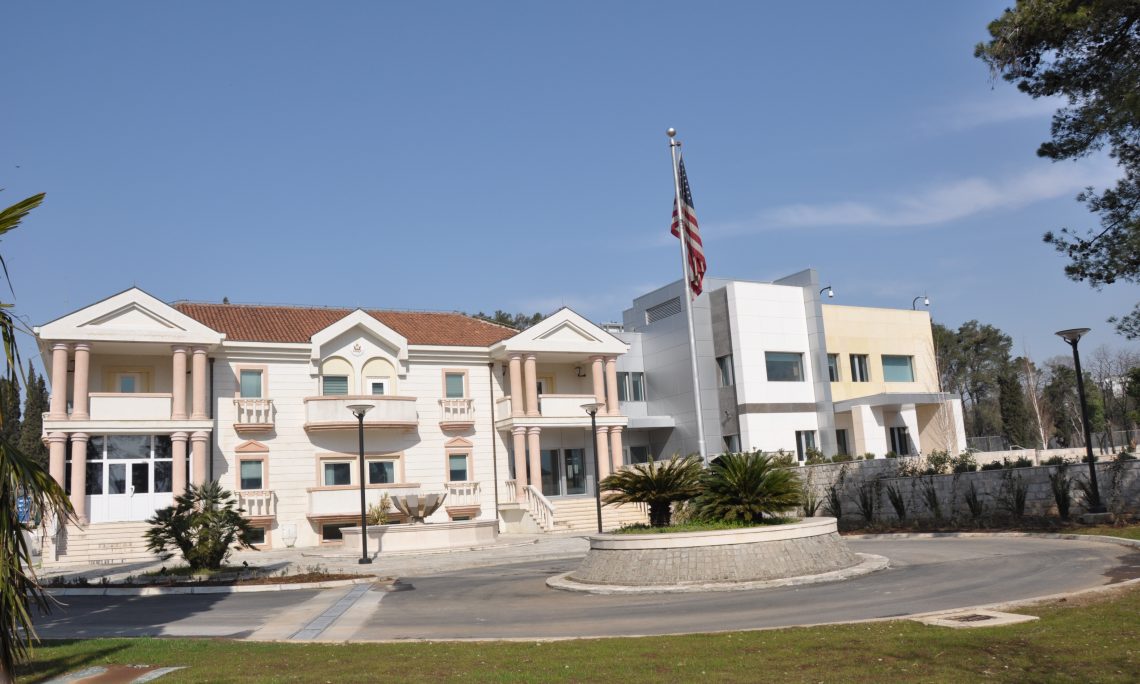 Američka Ambasada napala naš portal: Smeta im Borba jer se bori protiv lopova i kriminala