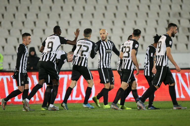 Javor prijetio, Partizan dao šest komada