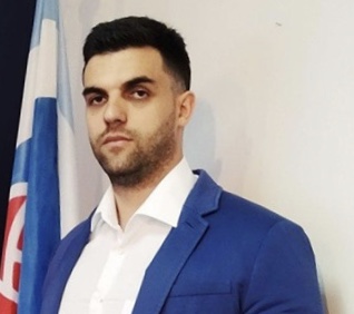 Božović (SNP): Nezaposlenost među mladima sve veća, partijska knjižica važnija od znanja