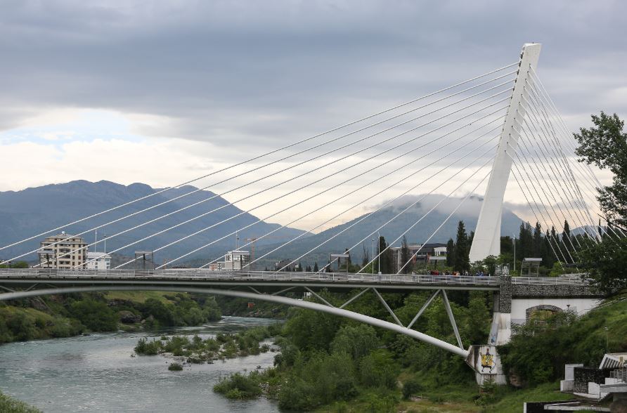 Danas suvo, temperatura do 21 stepen