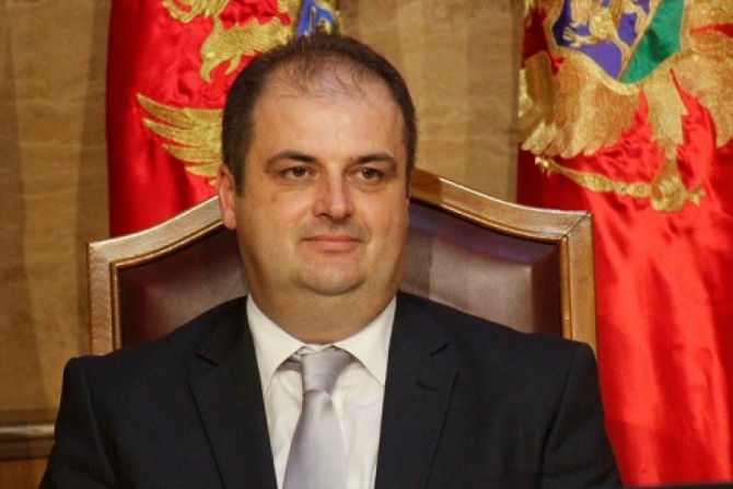 Nimanbegu: Nerazumna odluka VDT-a i SDT-a