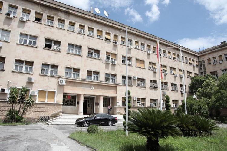 MUP ponosan što je DF-u podmetnuo oružje za državni udar
