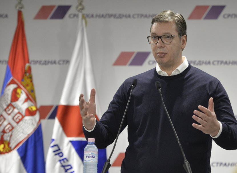 Vučić sjutra s vrhom SNS-a o napadima na stranku, situaciji na KiM i investicionom planu