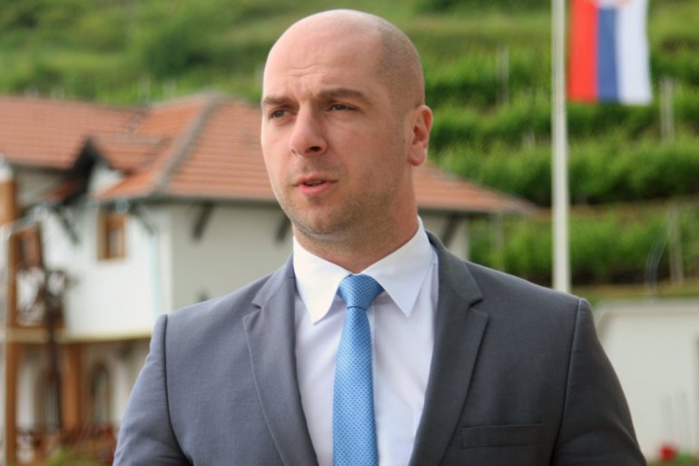 Simić: Odluka o učešću u prištinskim institucijama u dogovoru sa Beogradom