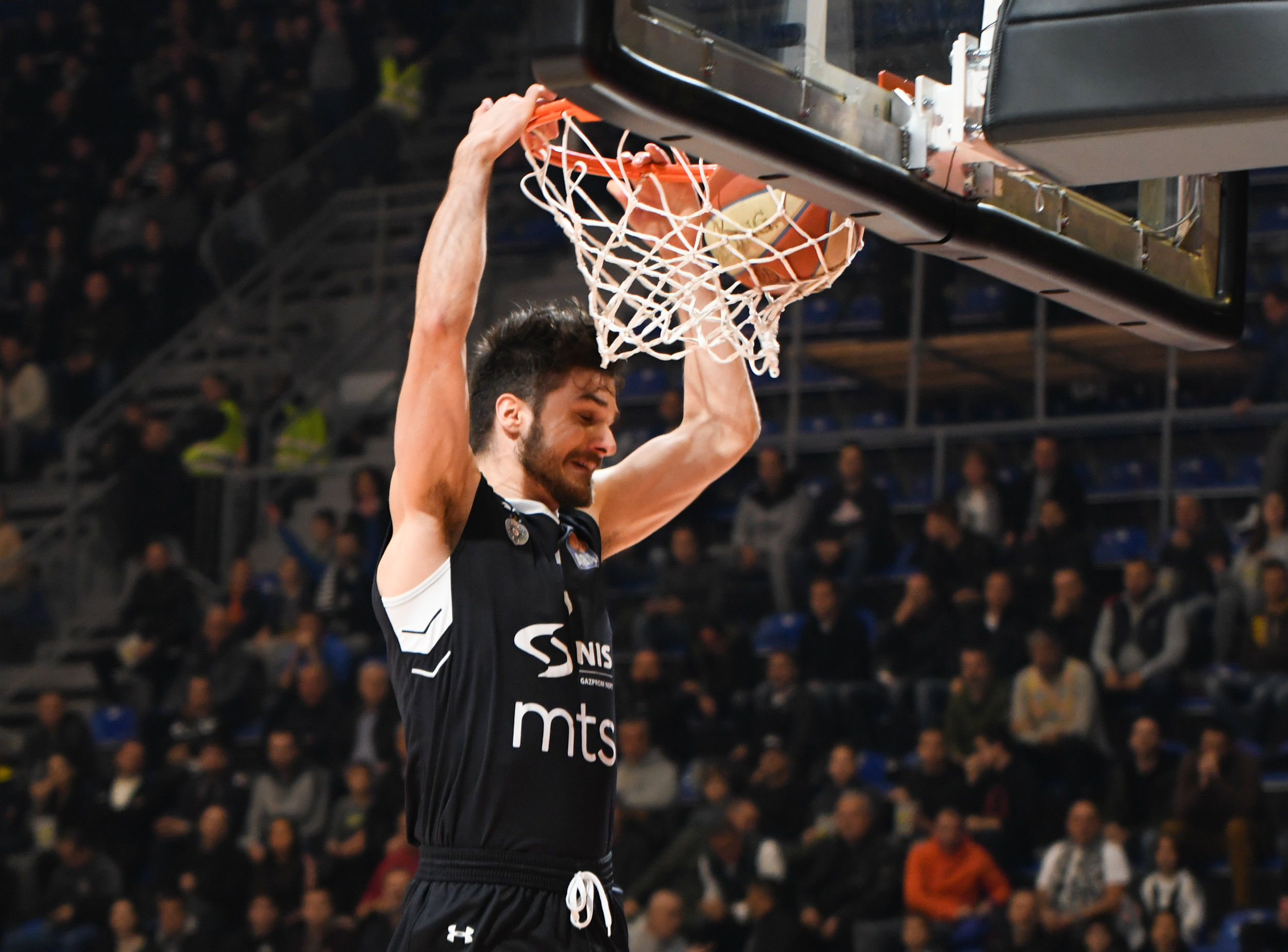 FMP tvrd orah: Partizan na mišiće isčupao pobjedu!