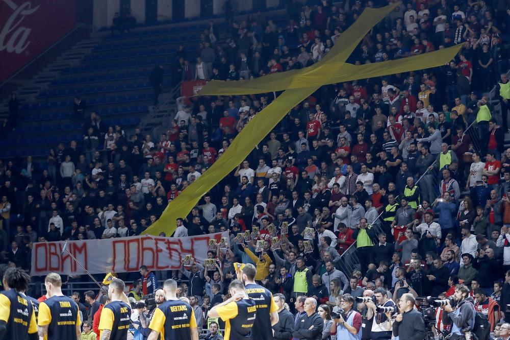 Čuvari tradicije: Delije odgovorile krstom na poziv da se proslavi “Noć vještica”!