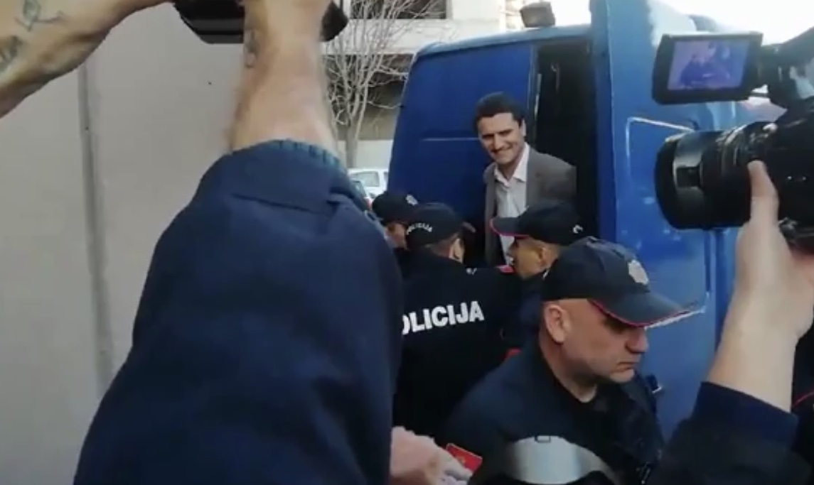 Teror prema DF-u se nastavlja: Mandića, Kneževića i Zogovića drže u pritvoru bez skidanja imuniteta, uhapšen i portparol Marko Kovačević!