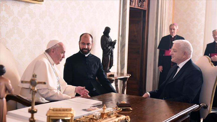 Novosti: O papinoj posjeti Crnoj Gori pita se SPC