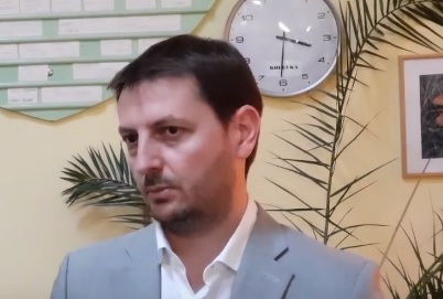 Bahatost: Konzul Crne Gore u Beogradu prijetio radnici zbog podrške studentima!