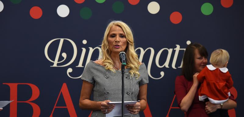 Ima se, može se: Lidija Đukanović na humanitarnom bazaru u „Dioru“ od preko 7.000 evra!