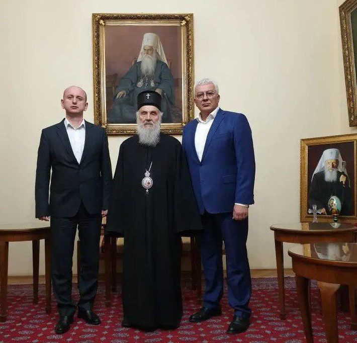Večeras u Beogradu: Mandić i Knežević dobili blagoslov patrijarha Irineja za odbranu Crkve!