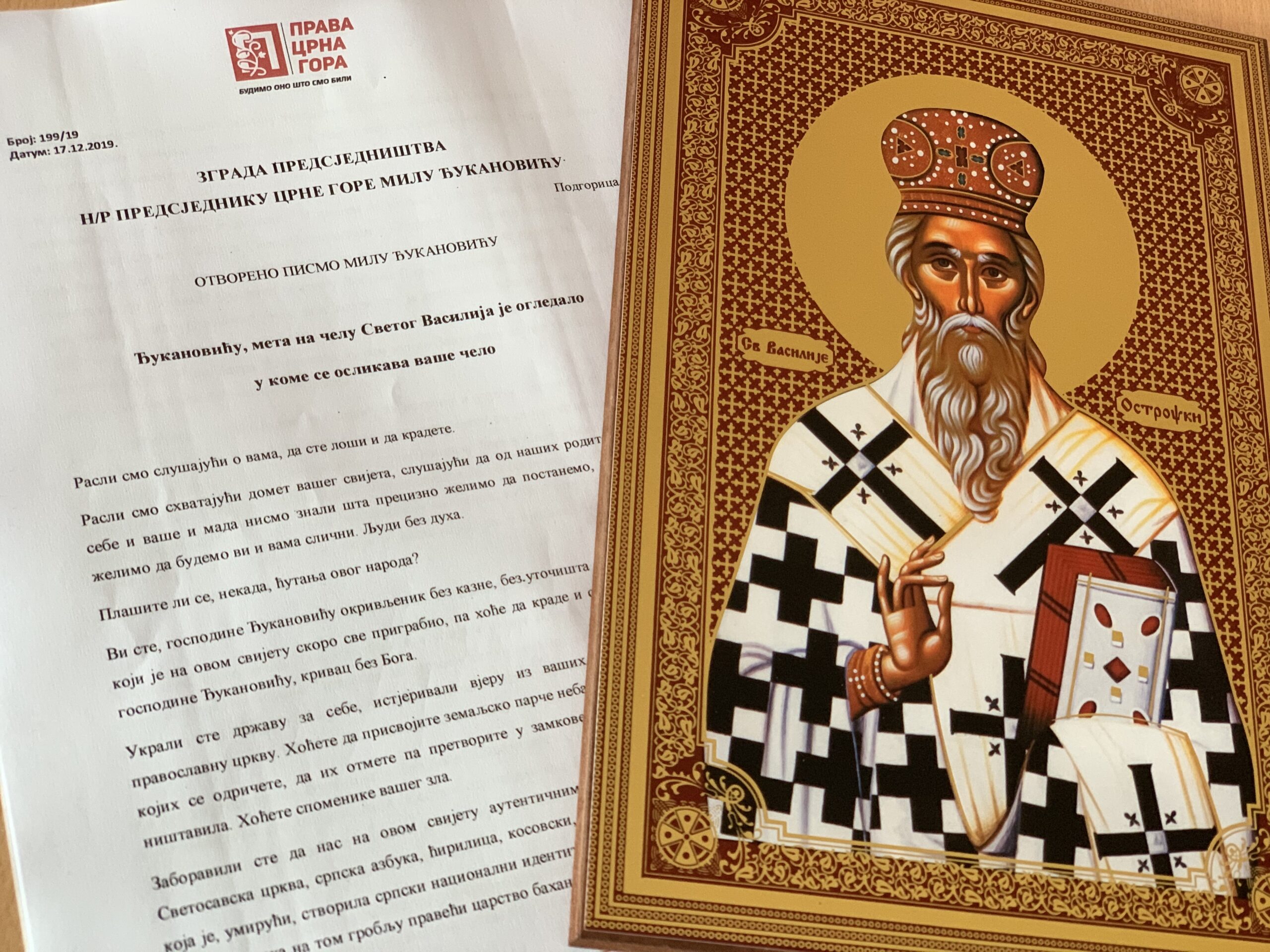 Milačić: Đukanoviću, meta na čelu Svetog Vasilija je ogledalo u kome se oslikava vaše čelo