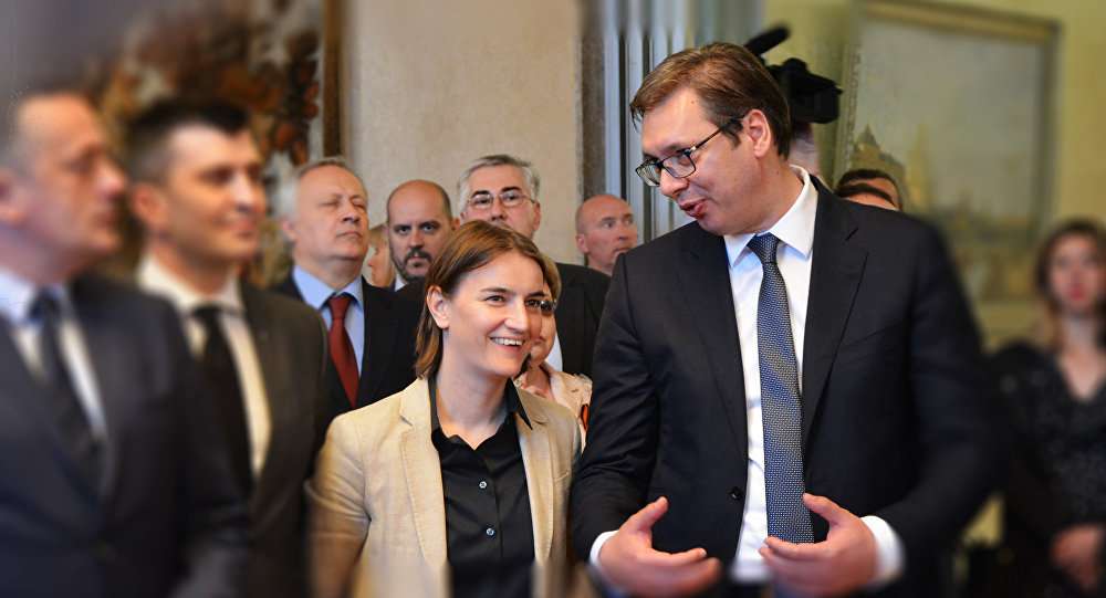 Vučić i Brnabić predstavili program „SRBIJA 2025“: Na kraju 2025. prosječna plata 900 evra, penzija 430-440
