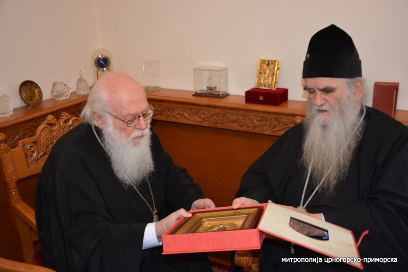 Mitropolija crnogorsko-primorska pomaže pogodjene u zemljotresu