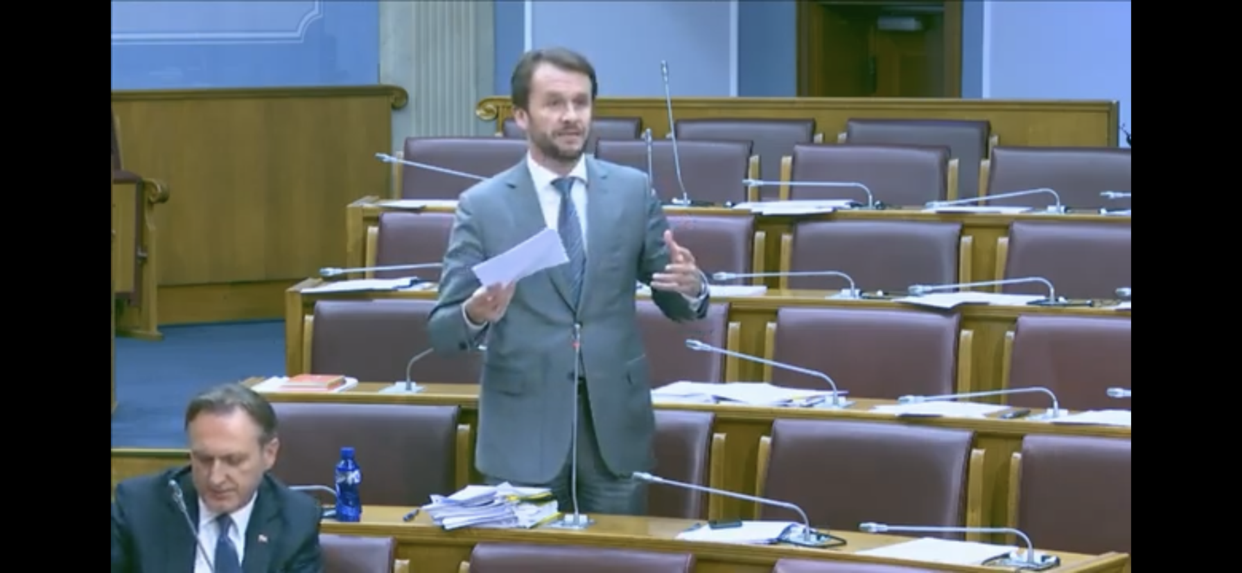 Konjević predložio izmjene zakona: GST i VDT da odgovaraju kad ignorišu Skupštinu