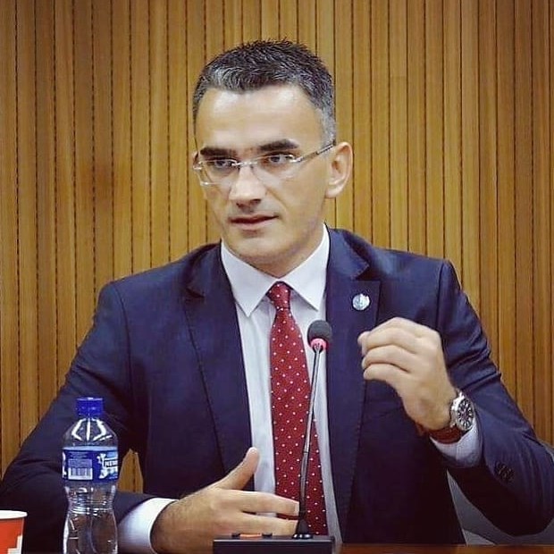 Leposavić: Zakon protivan Ustavu Crne Gore, SPC neće odstupiti ni korak nazad