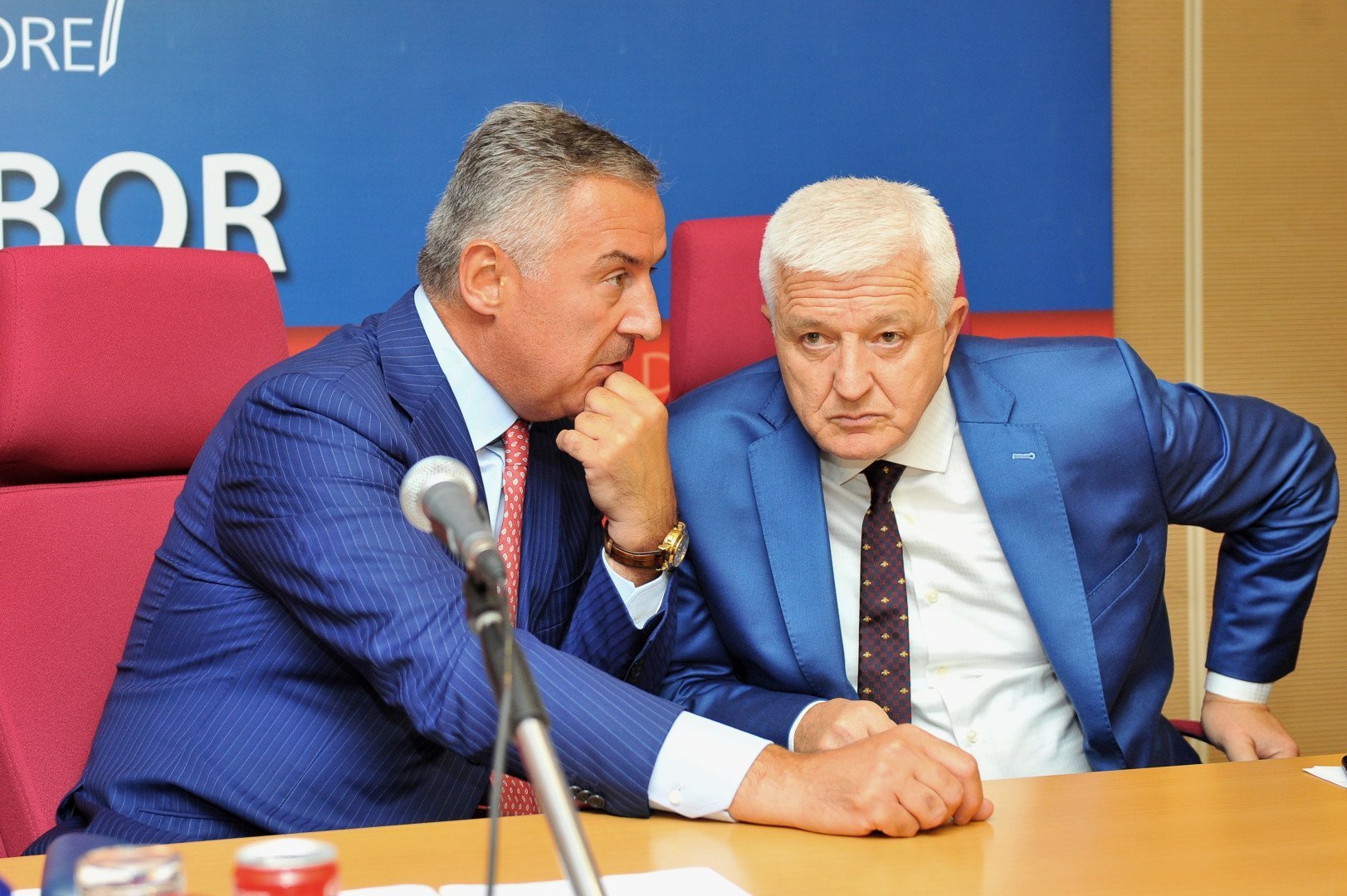 Pod pokroviteljstvom međunarodne zajednice: DPS sprema zamku za opoziciju, kako bi umanjili štetu zbog napada na Crkvu!
