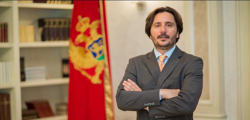 Divanović (DPS): Nećemo dozvoliti Vučiću da nam se miješa u državu