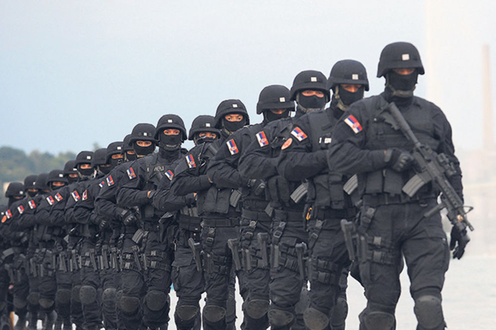 Spreman novi spisak nepoželjnih: Srbija udarila na crnogorsku mafiju!