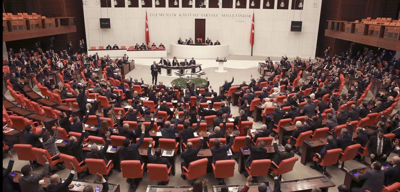 Turski parlament odobrio slanje vojnika u Libiju