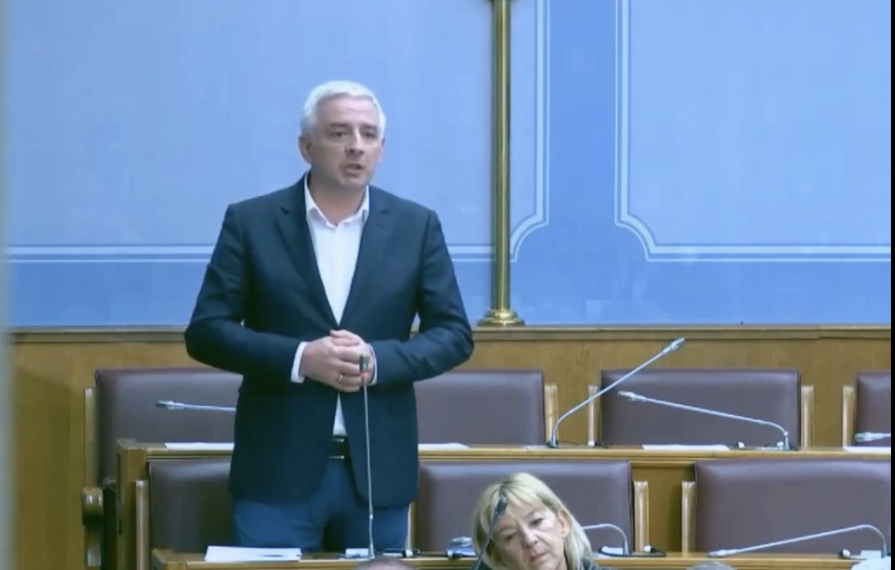 Vučurović: Zastiđe je da individua poput Ivana Brajovića bude predsjednik Skupštine!