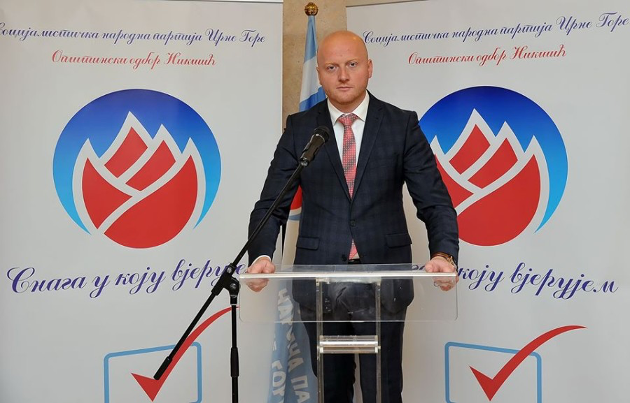 Vukić: Jedino što su zdravstveni radnici dobili od DPS moćnika je aplauz u osam!