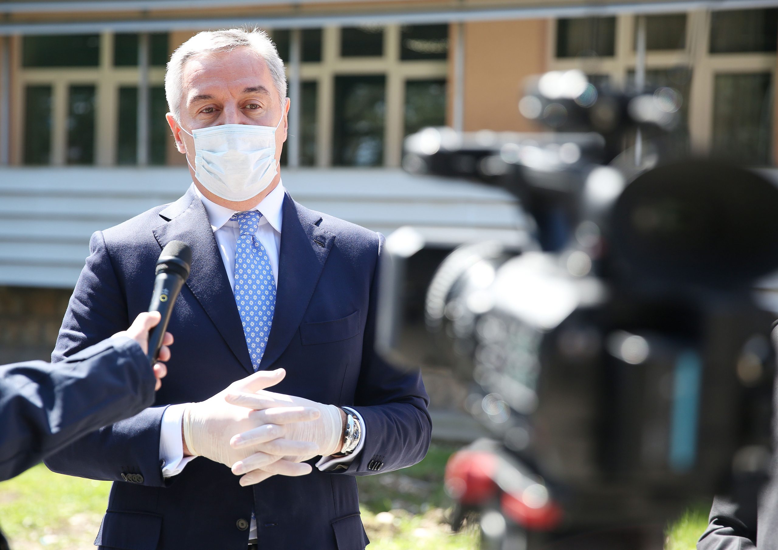 Koronavirus: Đukanović tvrdi da postižemo bolje rezultate od zemalja okruženja!