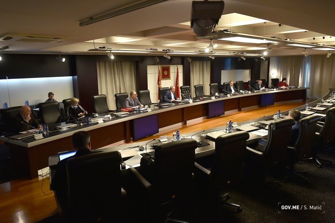 Promijenjena mjera: Subotom i nedeljom zabrana od 13 časova do pet izjutra narednog dana!