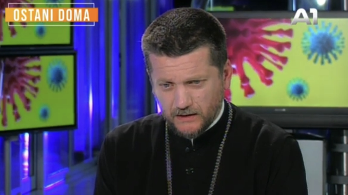 Gojko Perović: “Crkva ponudila pomoć državi u donacijama i smještaju, a oni nam preko policije i tužilaštva uzvratili prijetnjama”!