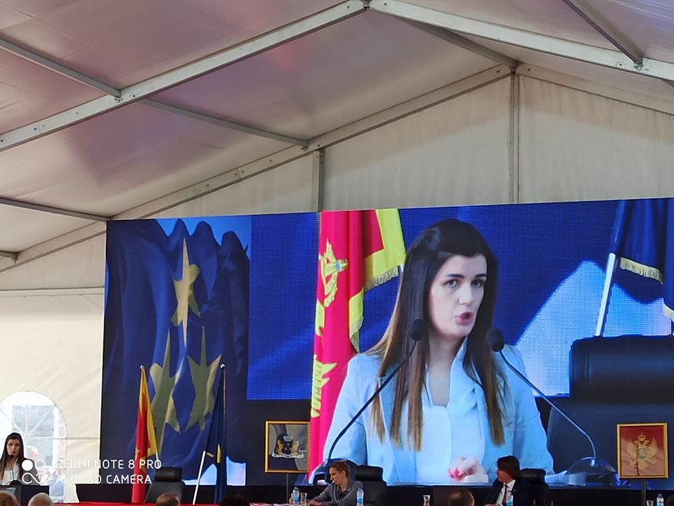 Skandalozna izjava Anđele Ivanović: Crnogorskoj smeta što je Carević predsjednik Crkvene opštine Budva!