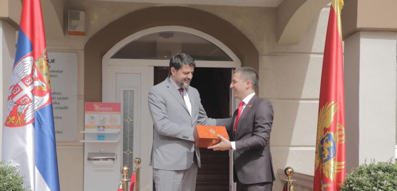 Sastanak: Ambasador Srbije sa Bečićem