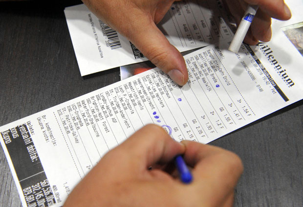 Podgorica: Uhapšen maloljetnik, prebio vršnjaka i ukrao mu dobitni tiket?